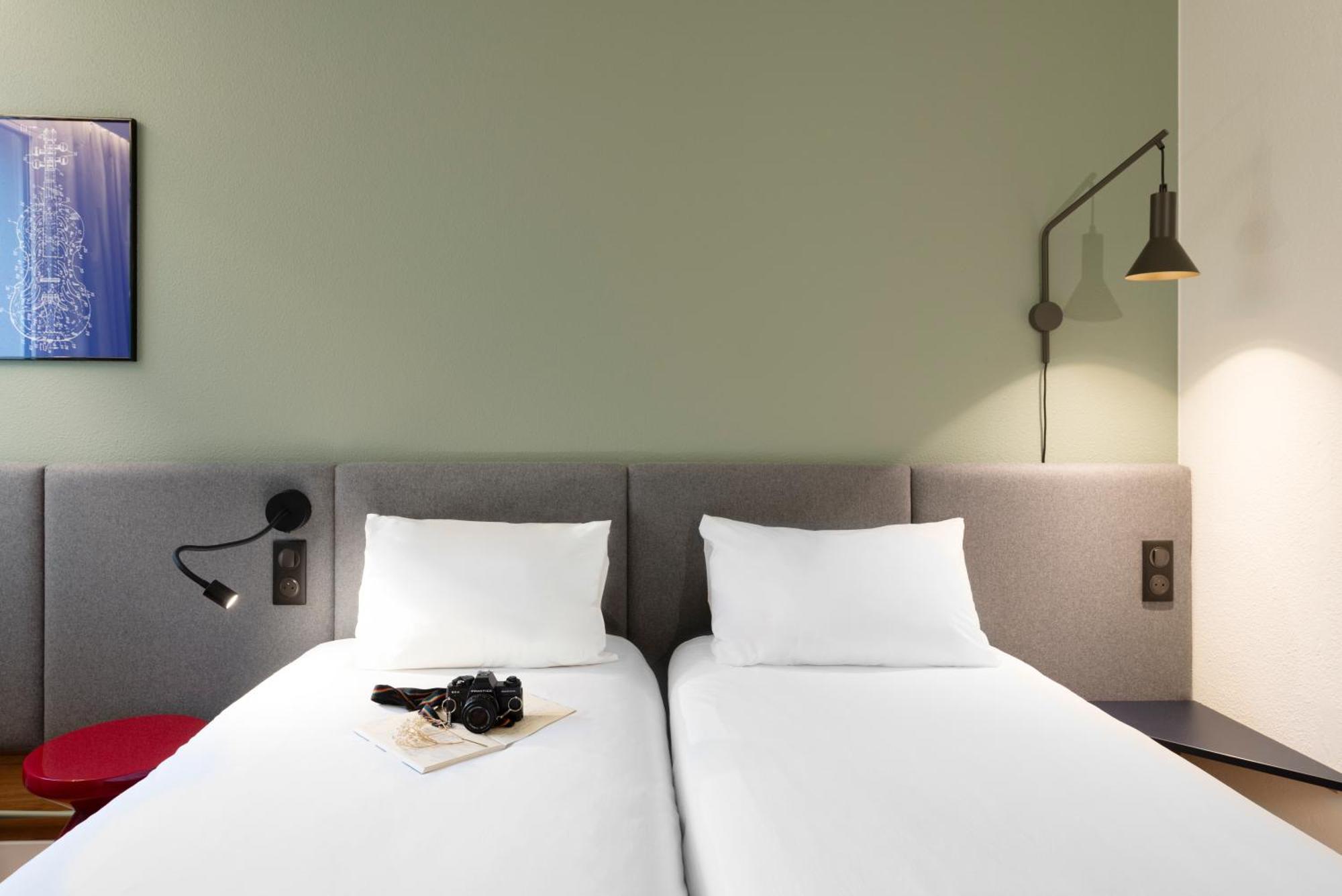 ไอบิส น็องซี บราบัว Hotel วองโดวัวร์-เลส์-นองซี ภายนอก รูปภาพ